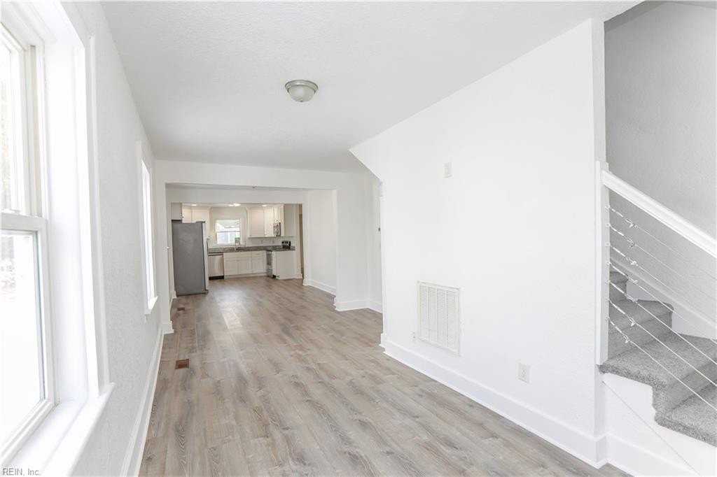 1609 Richmond Ave - Photo 3 of 35