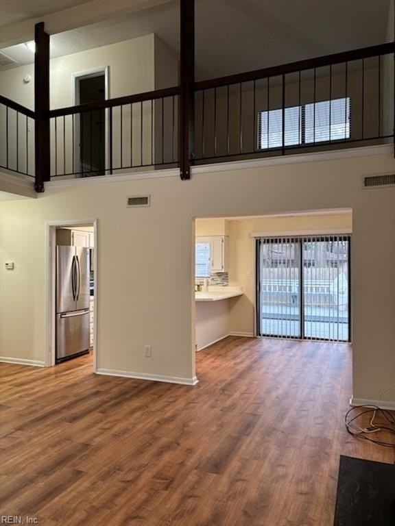 924 Birchwood Ct - Photo 3 of 37