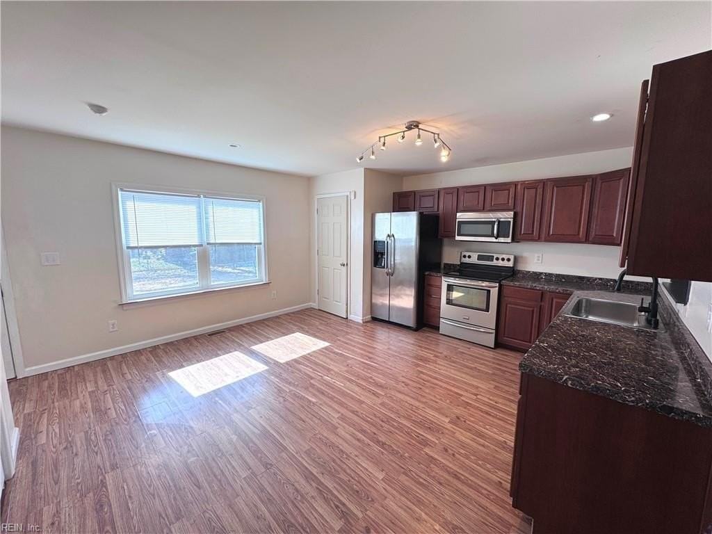 2631 Kimball Ter - Photo 7 of 20