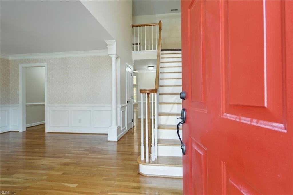 105 Blair Ct - Photo 4 of 48