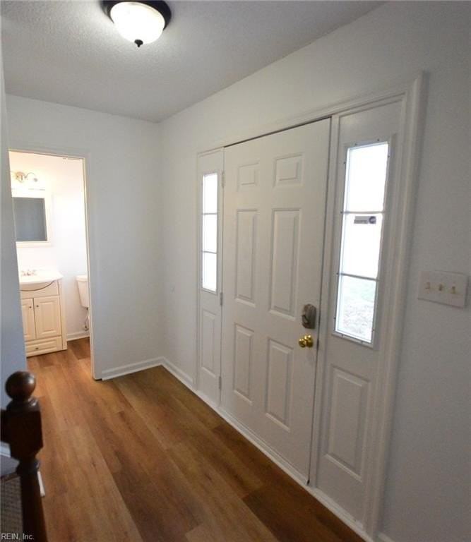 3784 Strathmoor Cir - Photo 3 of 42