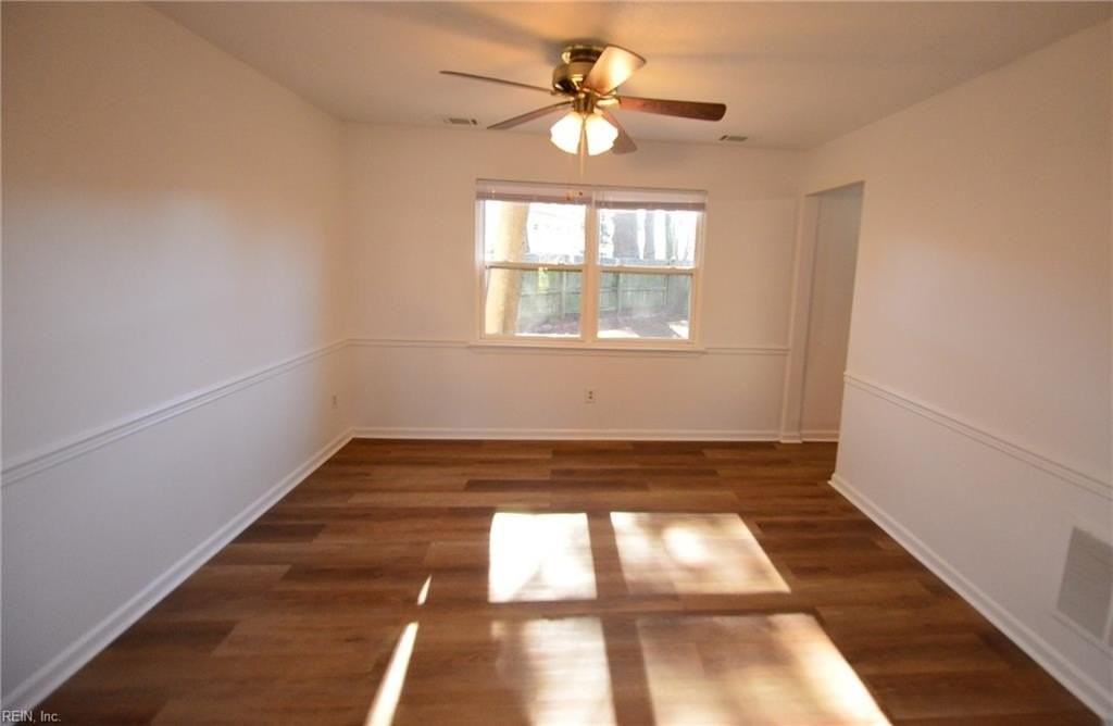 3784 Strathmoor Cir - Photo 7 of 42