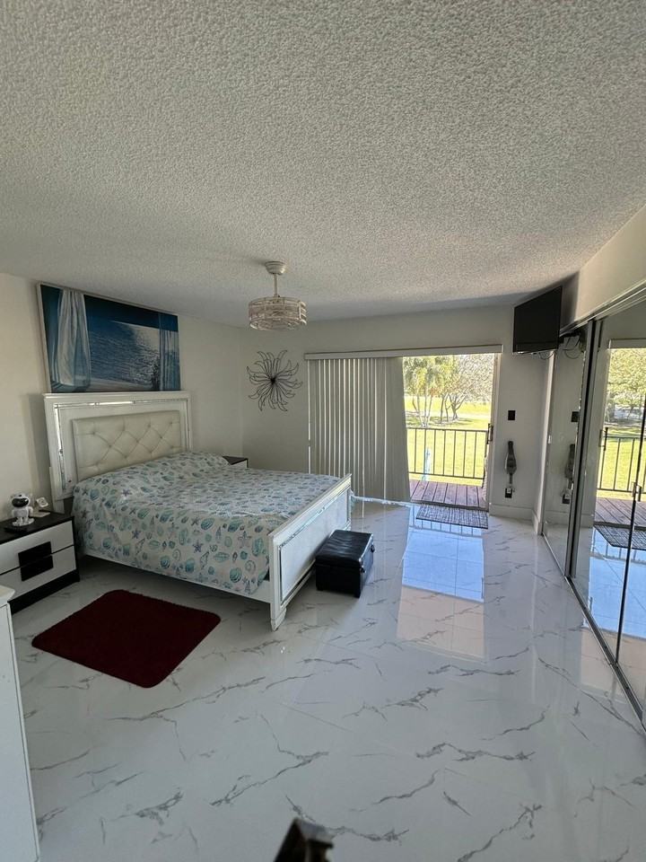 4557 Luxemburg Ct - Photo 4 of 35