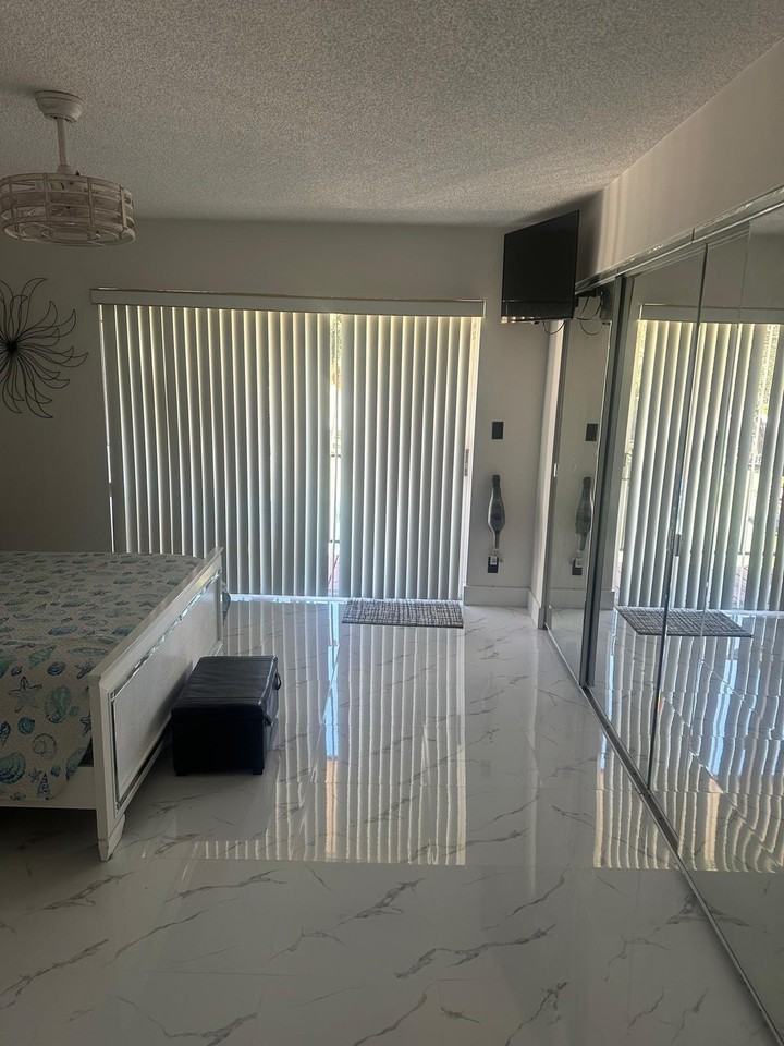 4557 Luxemburg Ct - Photo 7 of 35