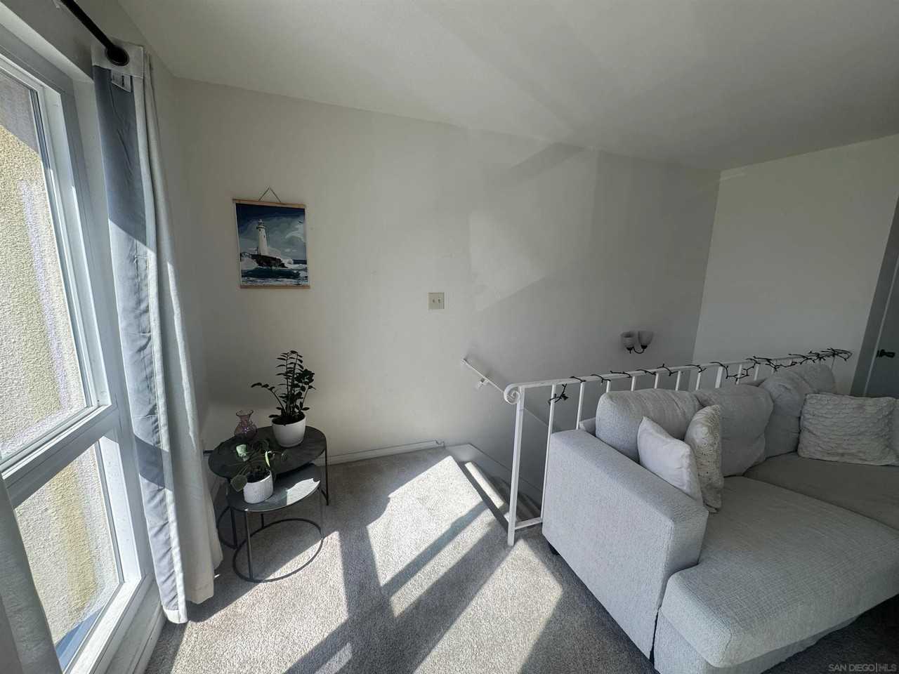 4732 Point Loma Ave Apt A #A - Photo 5 of 12