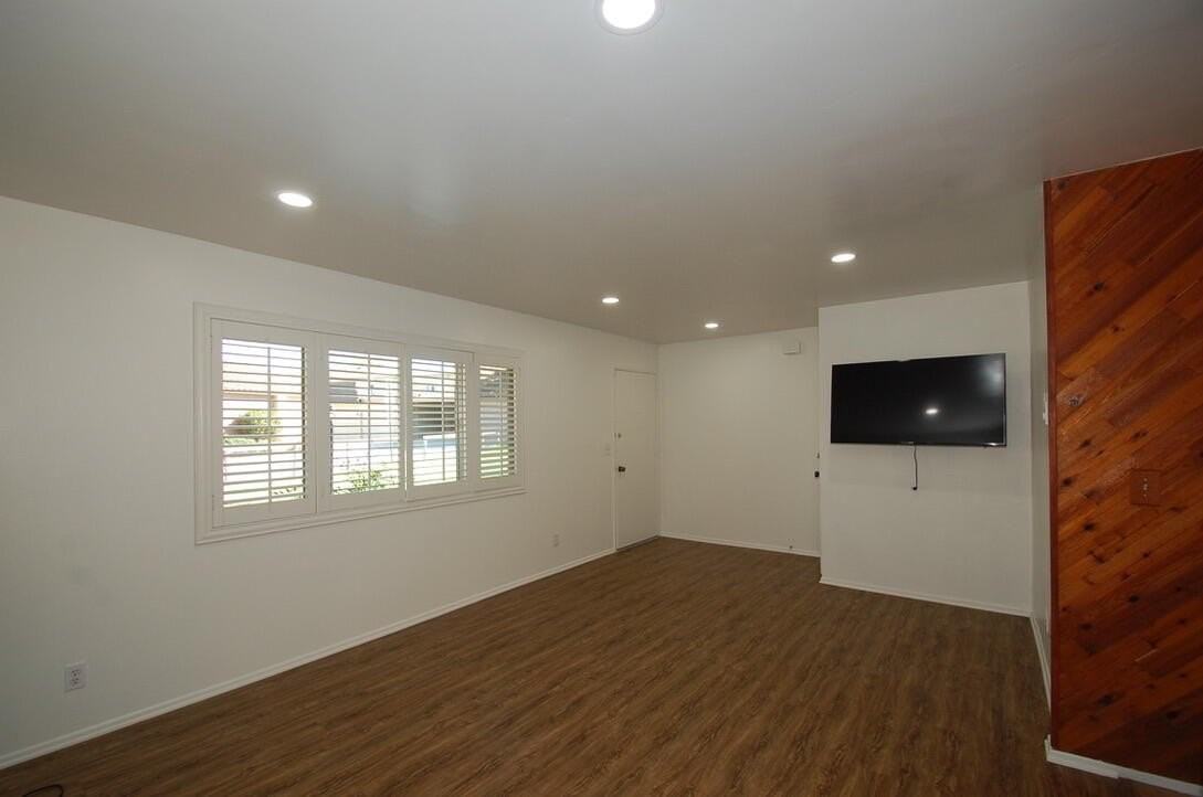 1020 Bailard Ave Apt F #F - Photo 2 of 17