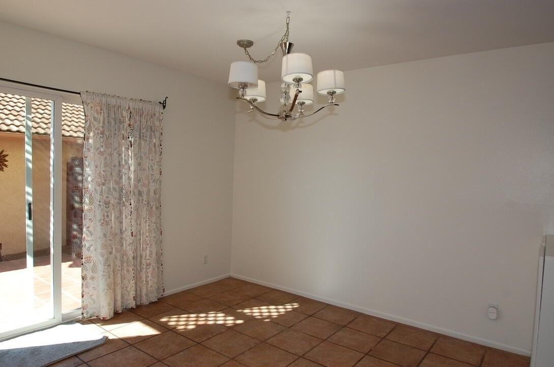 1020 Bailard Ave Apt F #F - Photo 4 of 17