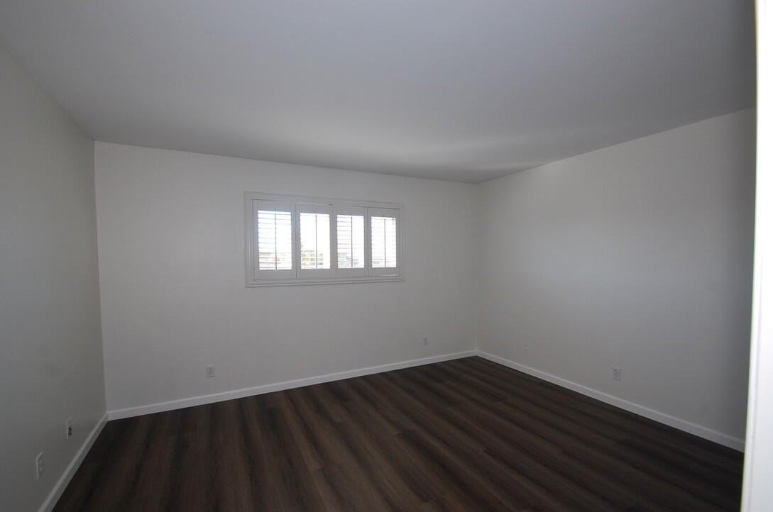 1020 Bailard Ave Apt F #F - Photo 6 of 17