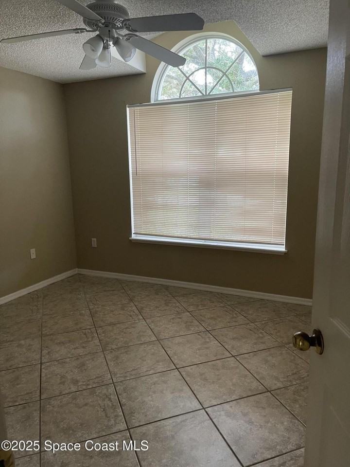 1642 Sawgrass Dr Sw - Photo 7 of 10