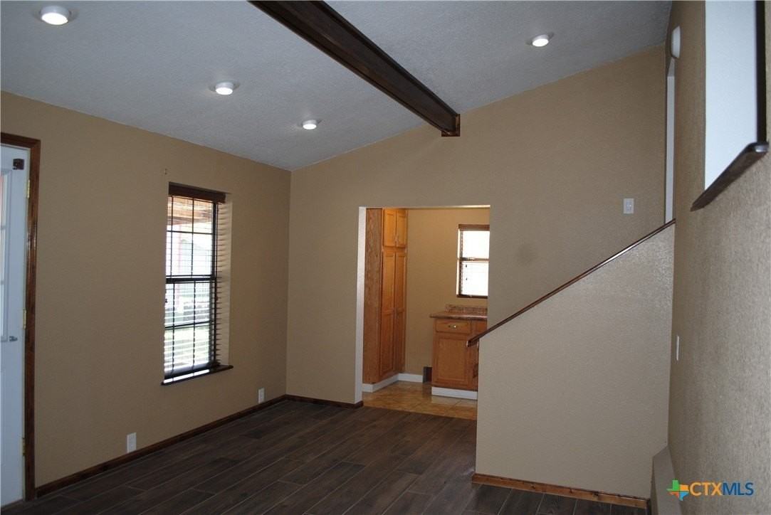 W Adams Ave - Photo 4 of 34