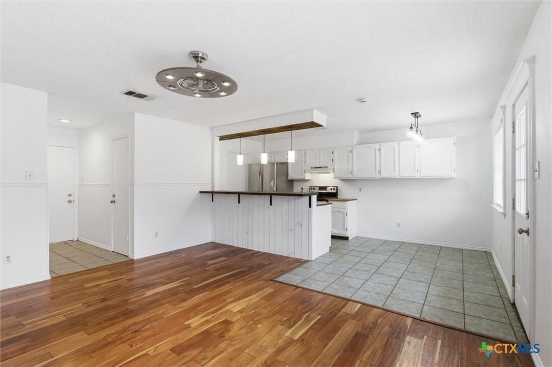 1917 Nevada St - Photo 6 of 17