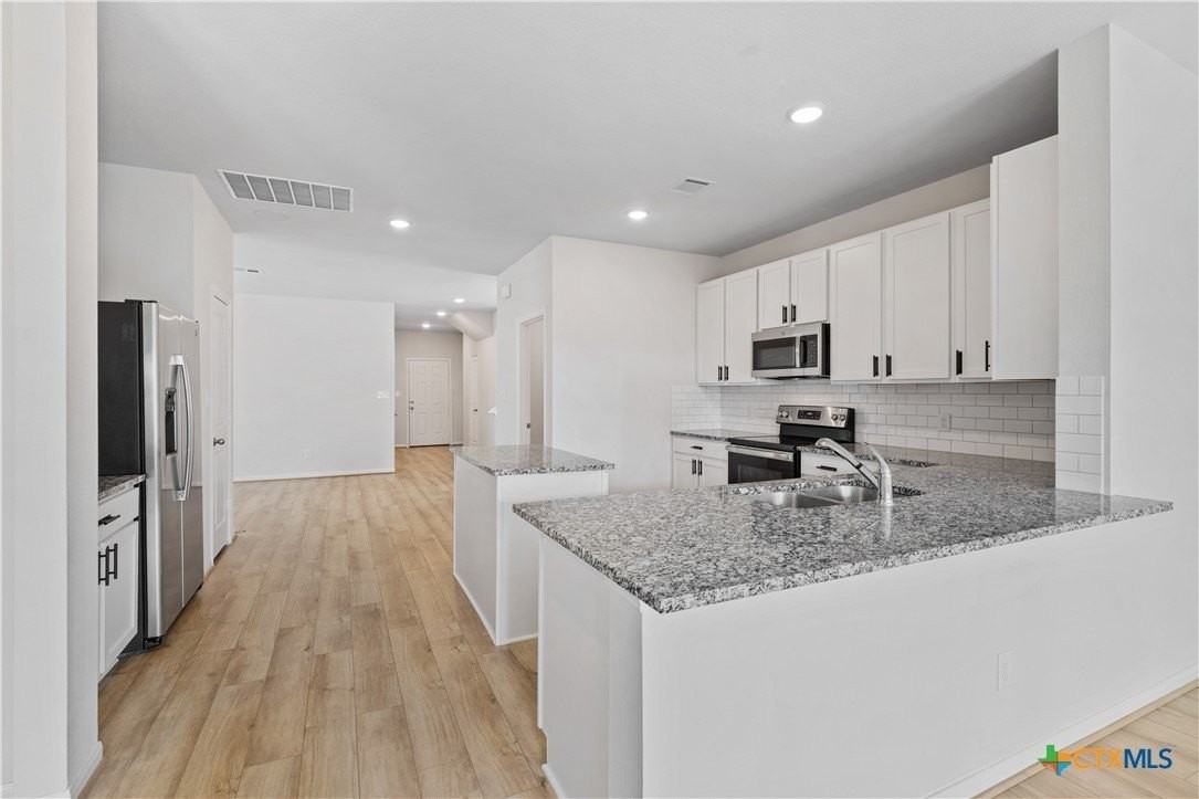 316 Lt Rusty Dr - Photo 5 of 32