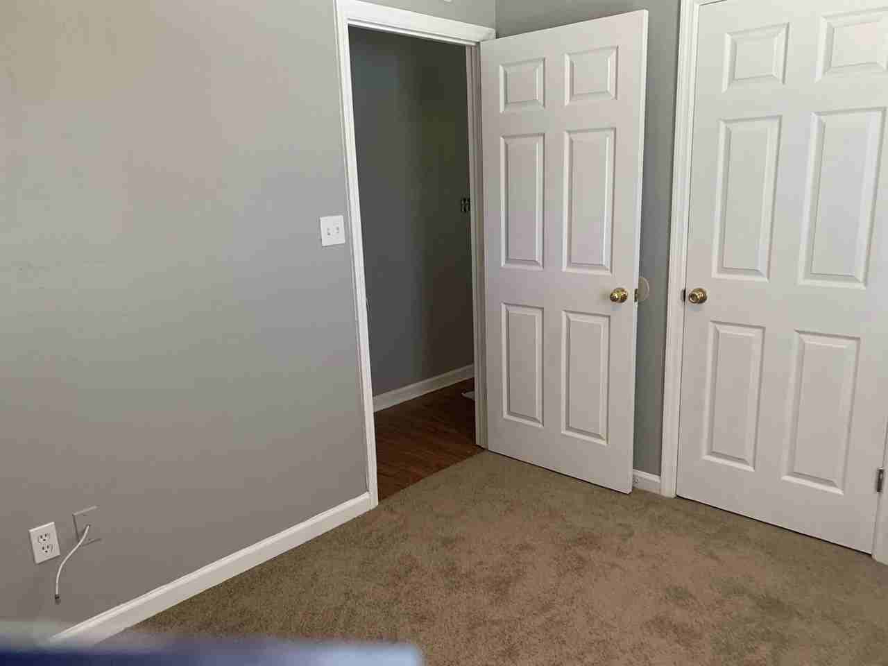 3402 N Ridge Rd - Photo 7 of 9