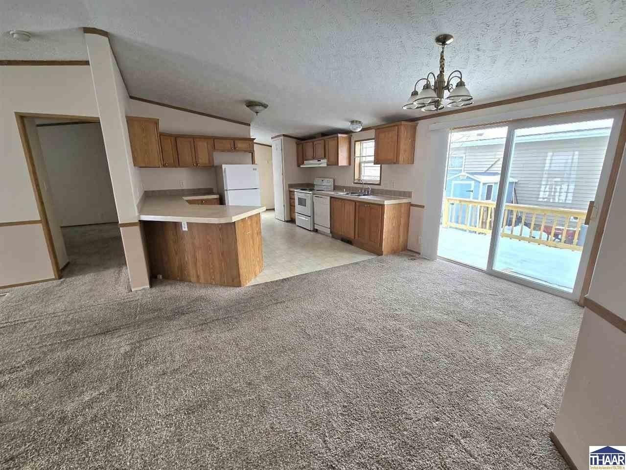 215 N Luther St - Photo 5 of 16