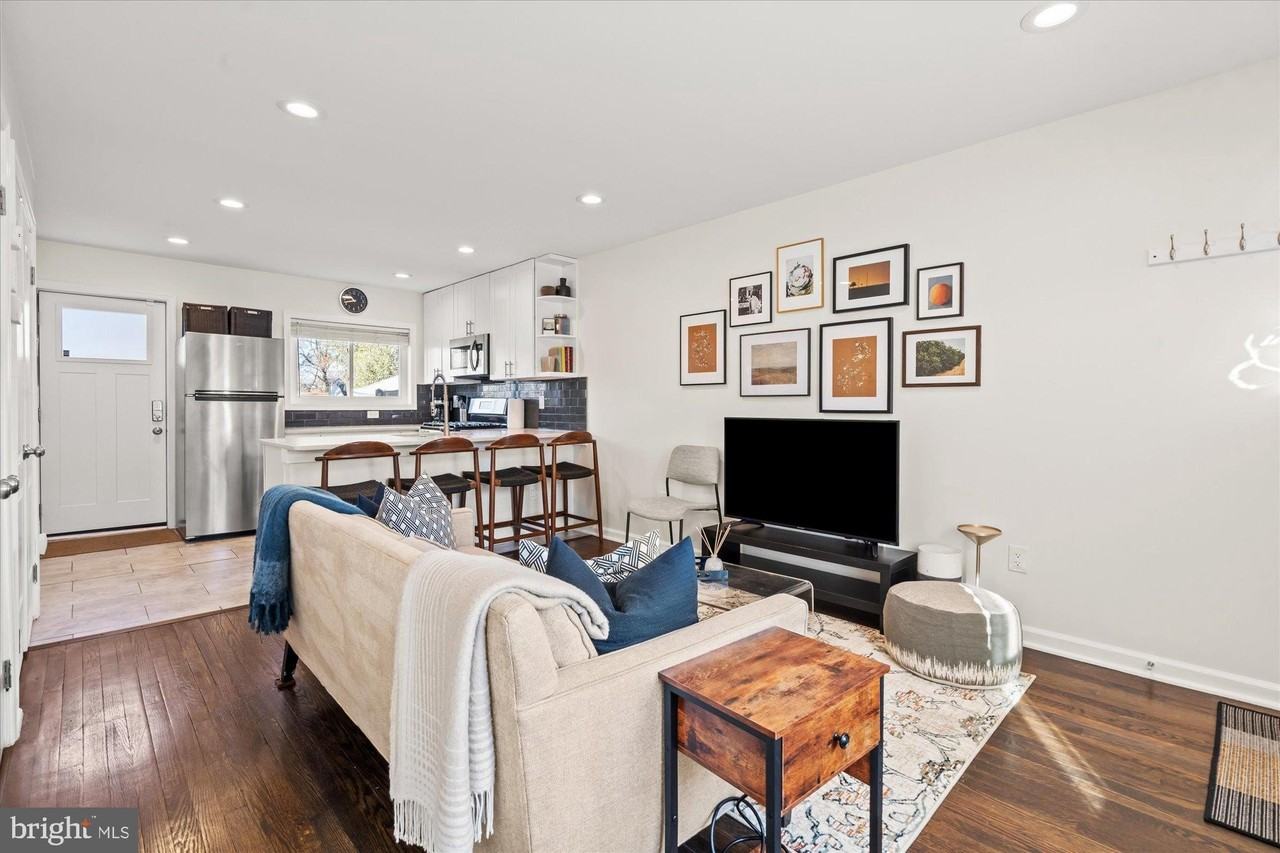 134 35th St Ne - Photo 6 of 31