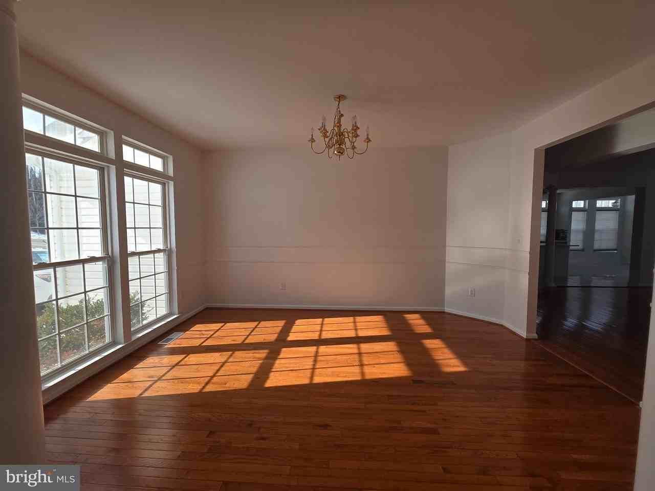 1702 Allerford Dr - Photo 4 of 24