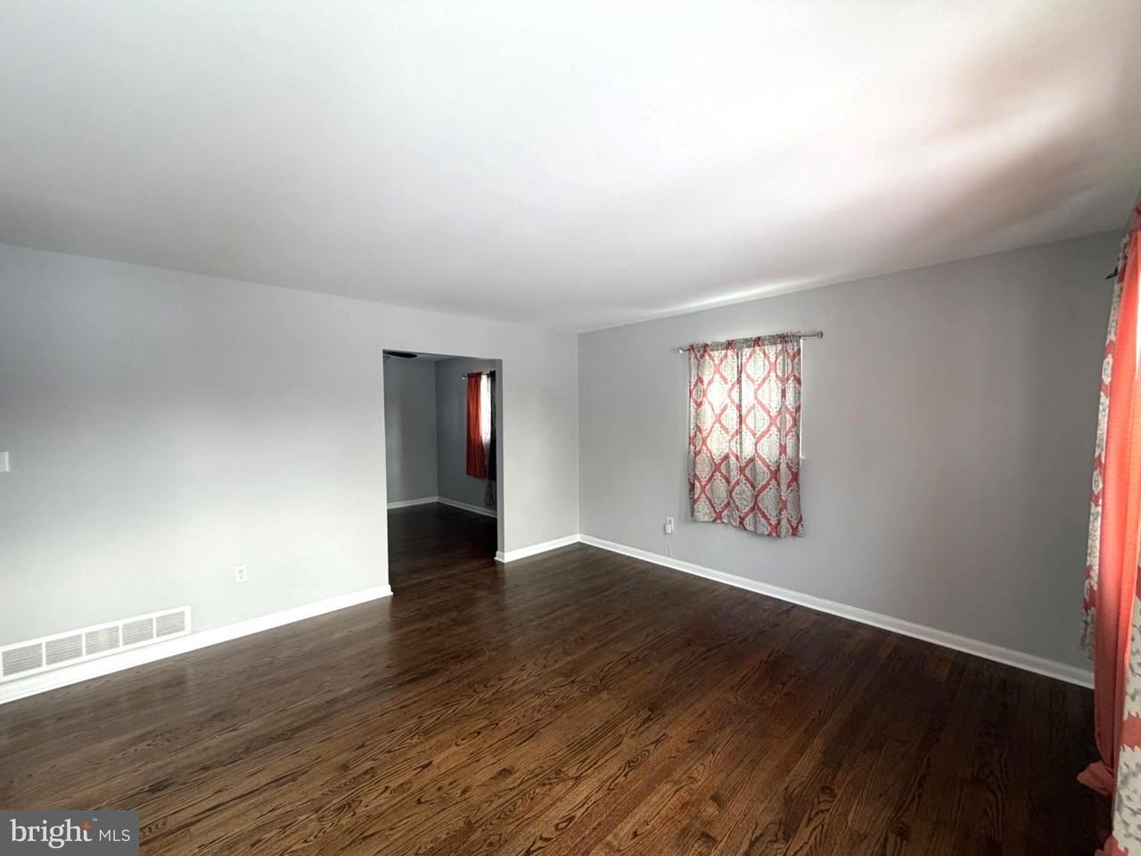 5934 Central Ave - Photo 3 of 33