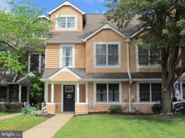 featured image of 13240 Clipper Cir