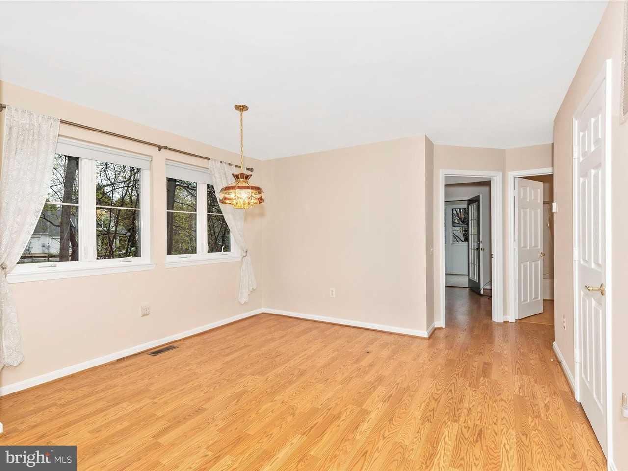 606 Merridale Blvd - Photo 7 of 50