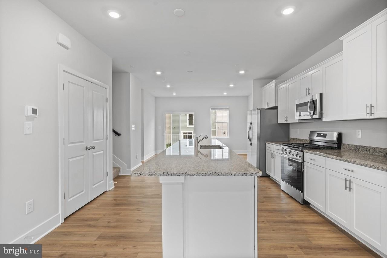 23635 Goodwill Way - Photo 7 of 29