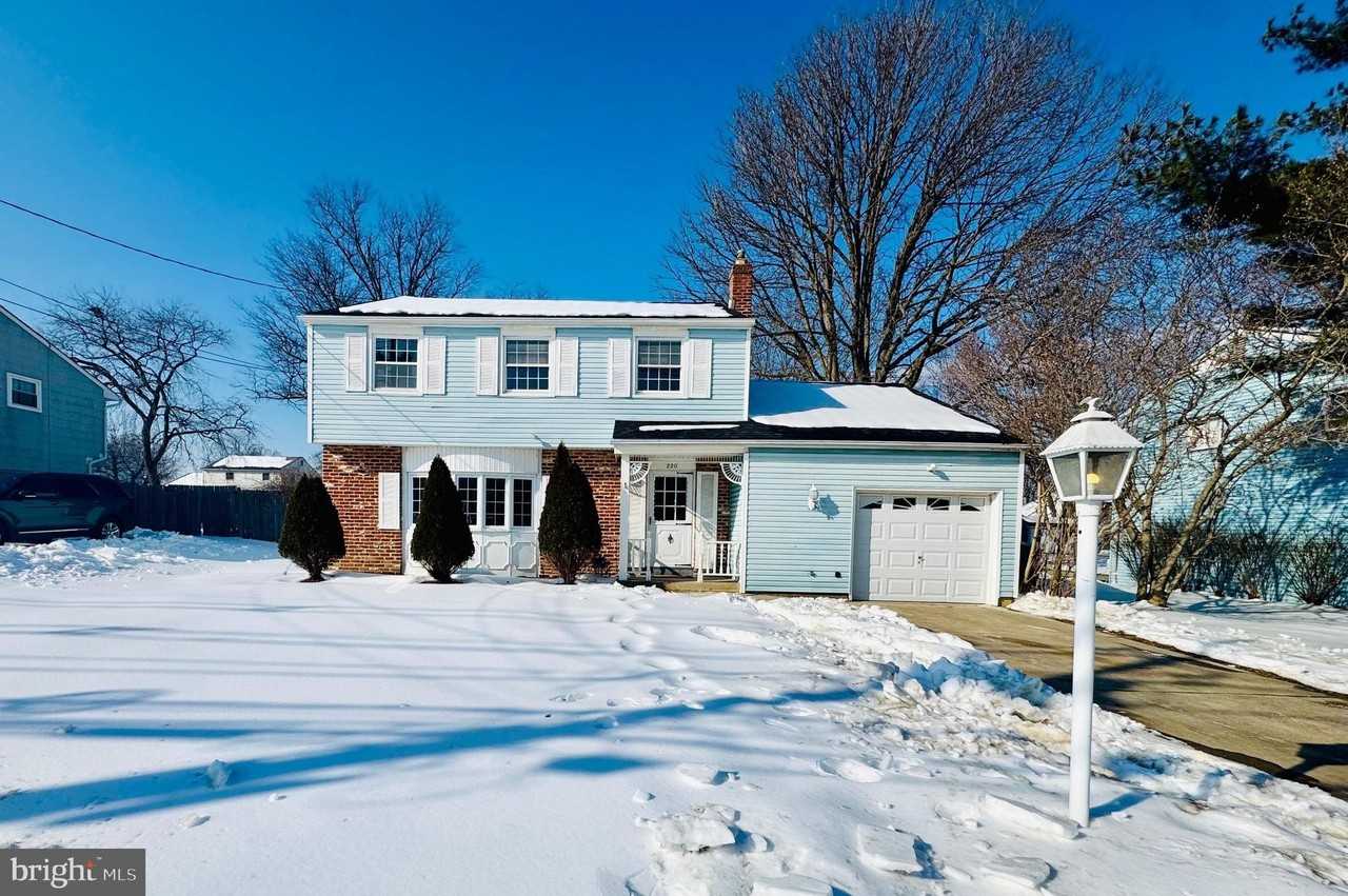 220 Somerdale Rd - Photo 2 of 18