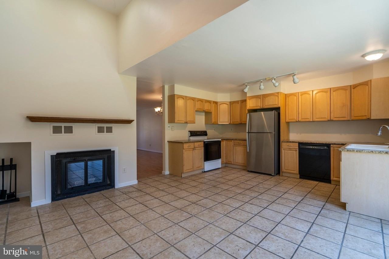 506 Saint Albans Ct - Photo 5 of 29