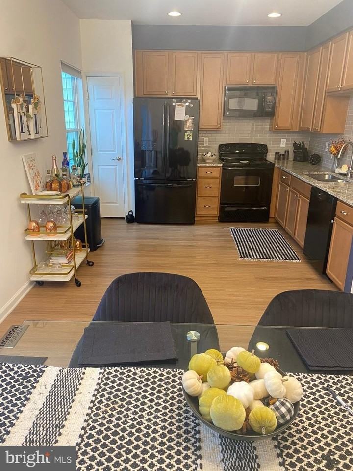 505 Tifton Ln Unit 505 #505 - Photo 2 of 21