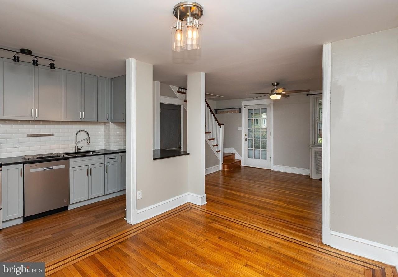 3420 Osmond St - Photo 6 of 21