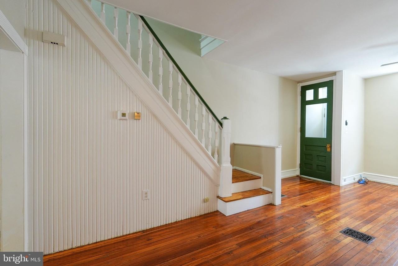 2625 S Carlisle St - Photo 4 of 29