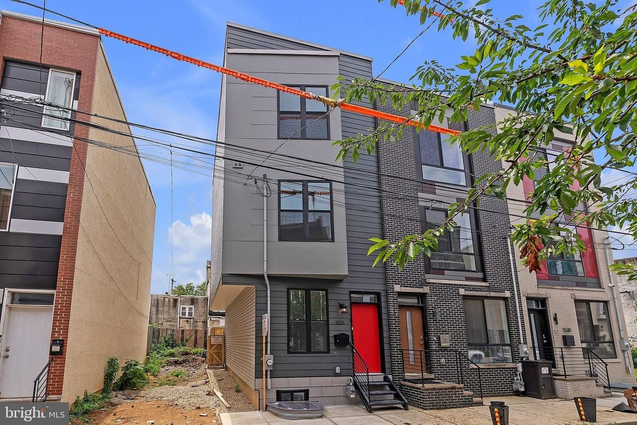 1526 W Seybert St - Photo 3 of 32