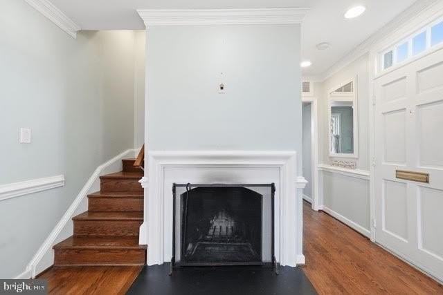 657 S Columbus St - Photo 4 of 25