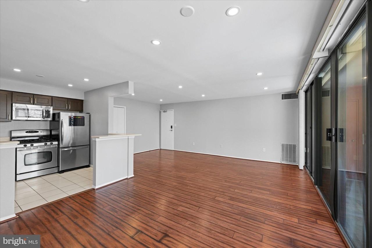 4 S Van Dorn St Apt 204 #204 - Photo 2 of 21