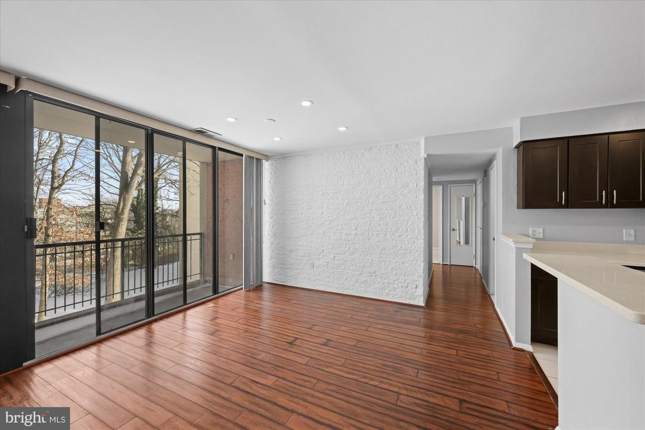 4 S Van Dorn St Apt 204 #204 - Photo 7 of 21