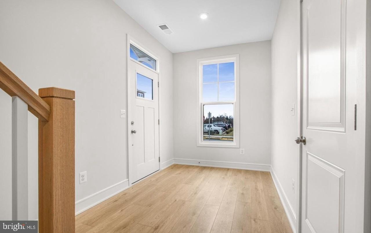 129 Checkerspot Way - Photo 4 of 17