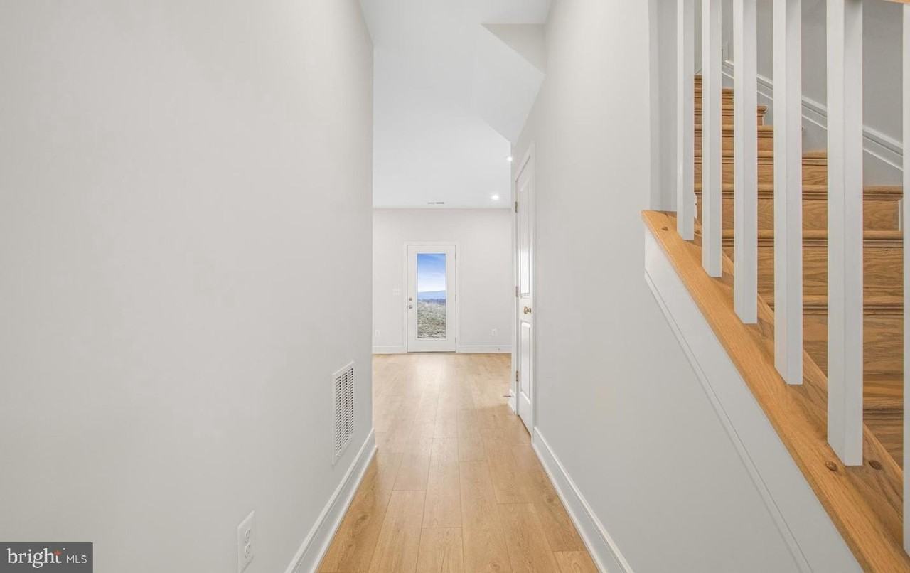 129 Checkerspot Way - Photo 5 of 17