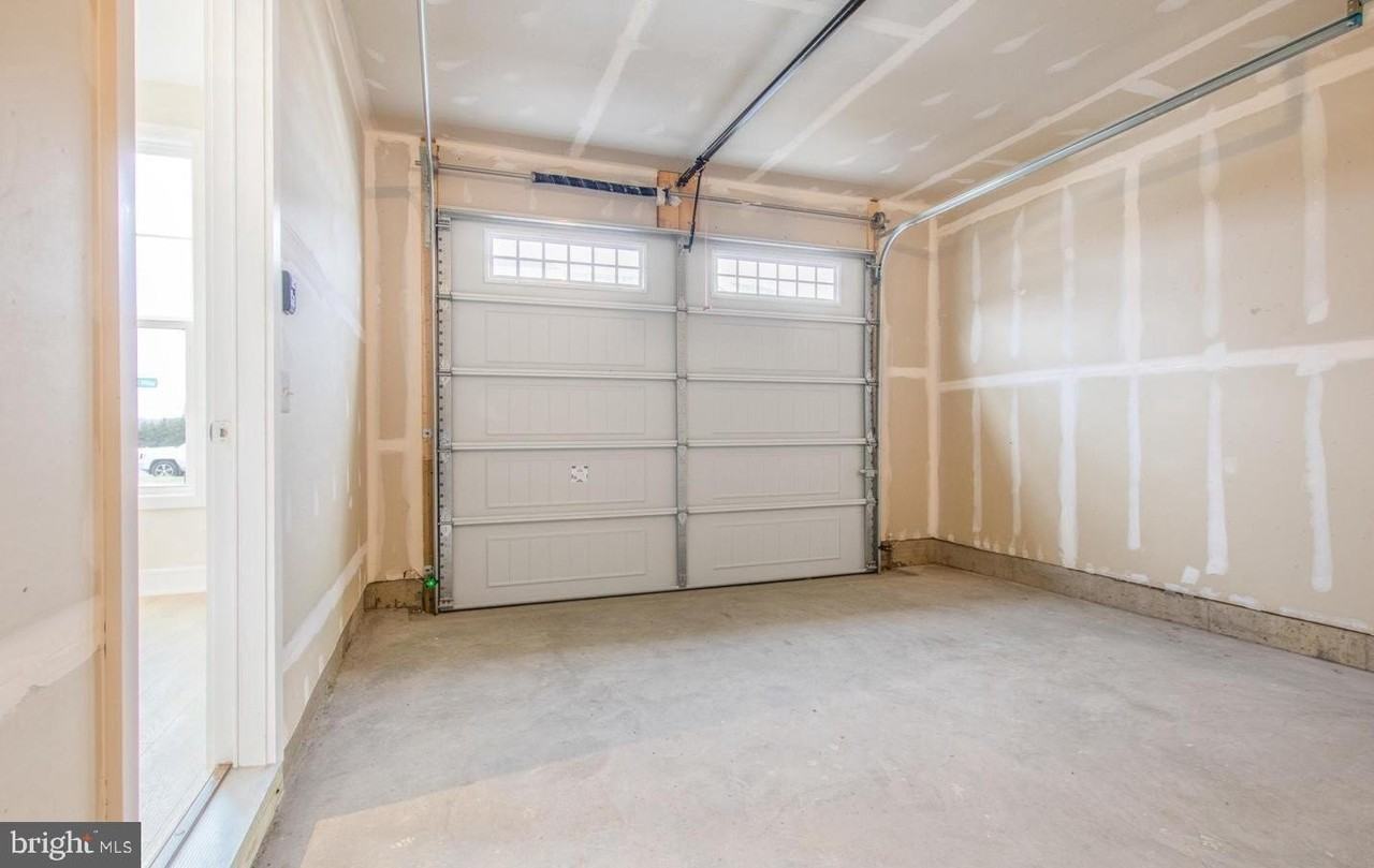 129 Checkerspot Way - Photo 6 of 17