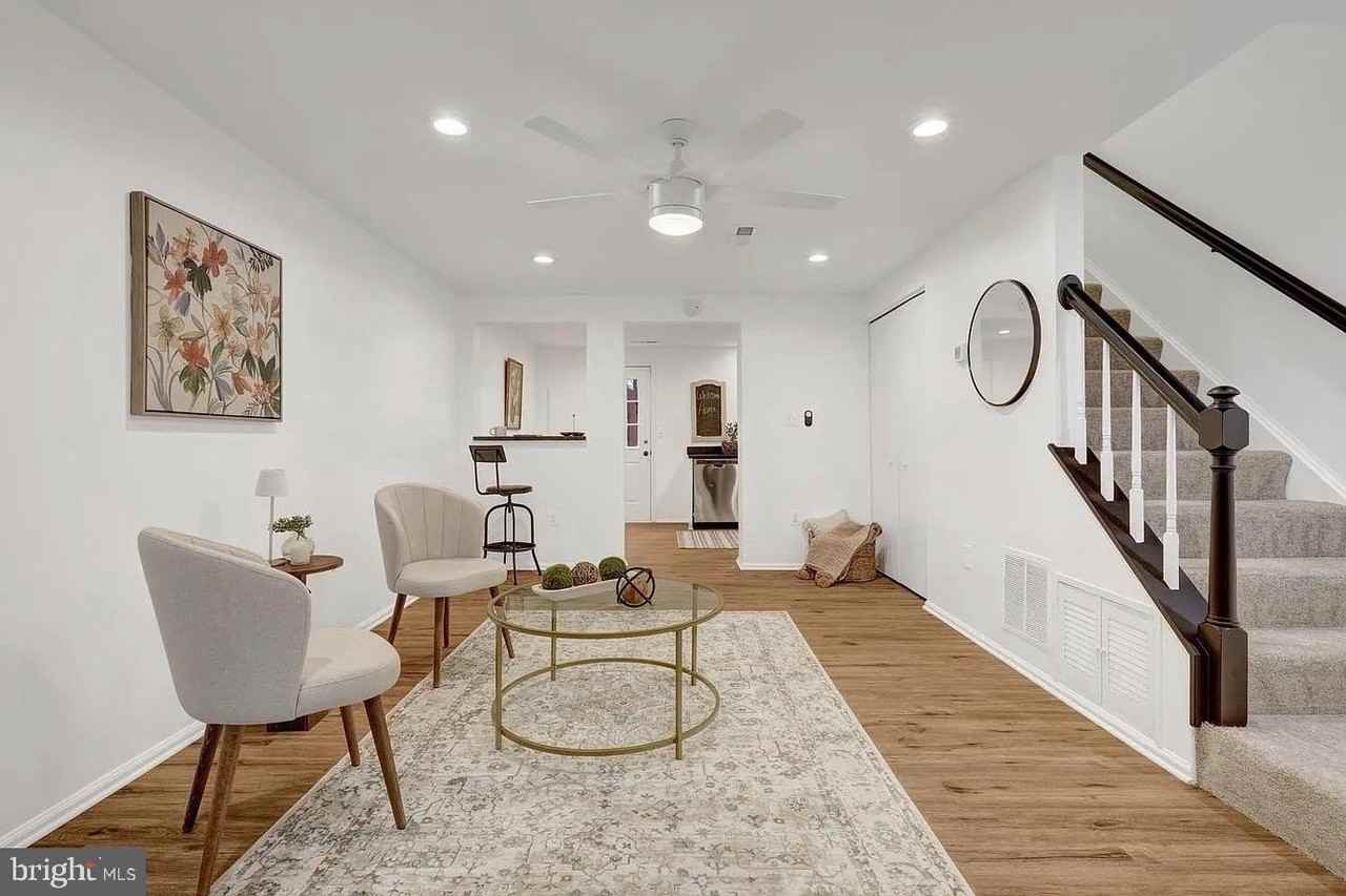 37 Alden Ct - Photo 7 of 36