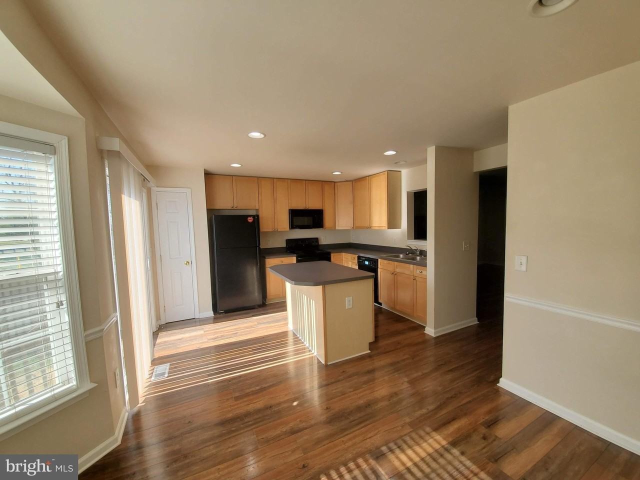 10 Lopez Dr - Photo 7 of 17