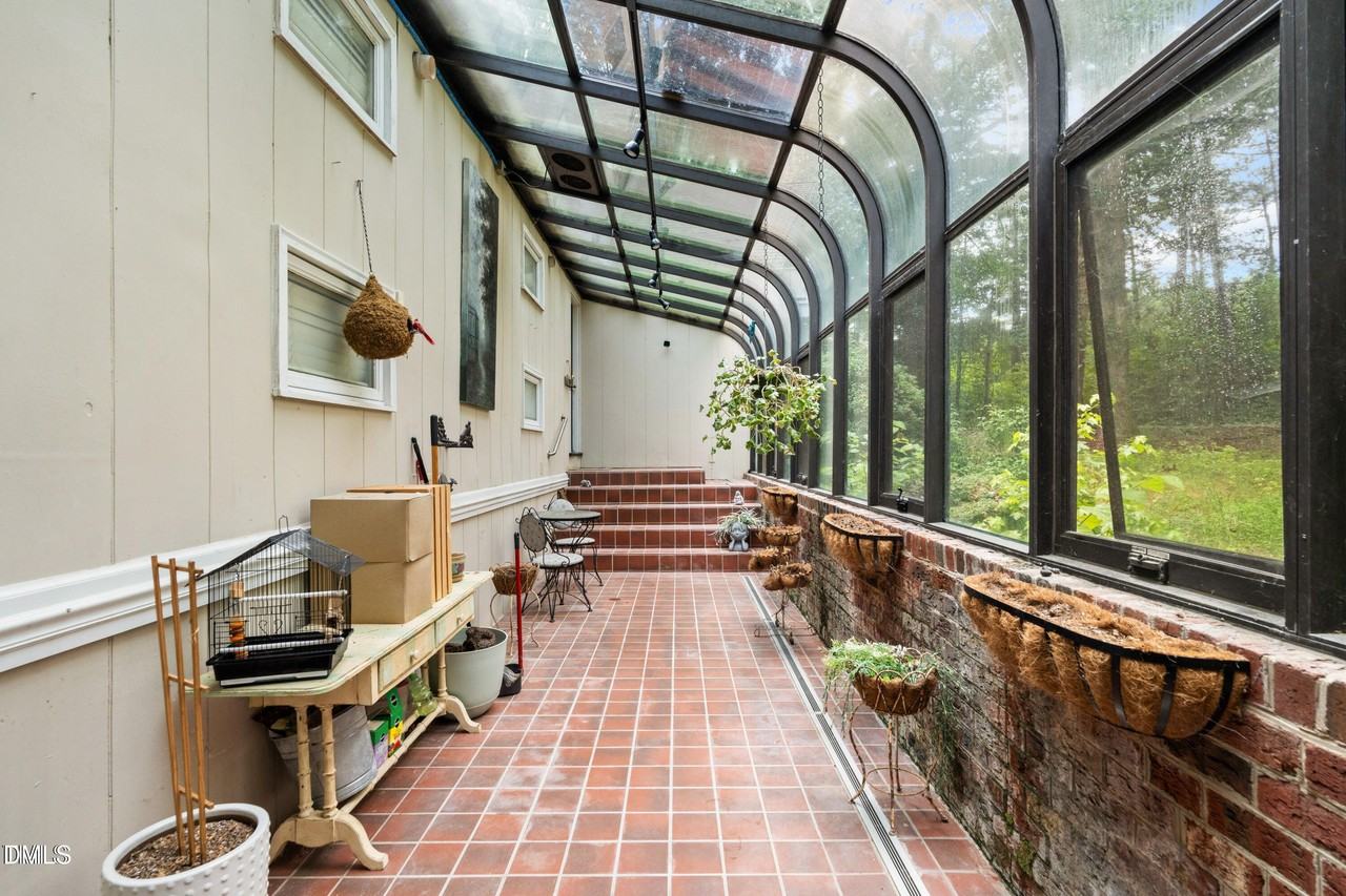 3117 Ten Ten Rd - Photo 4 of 11