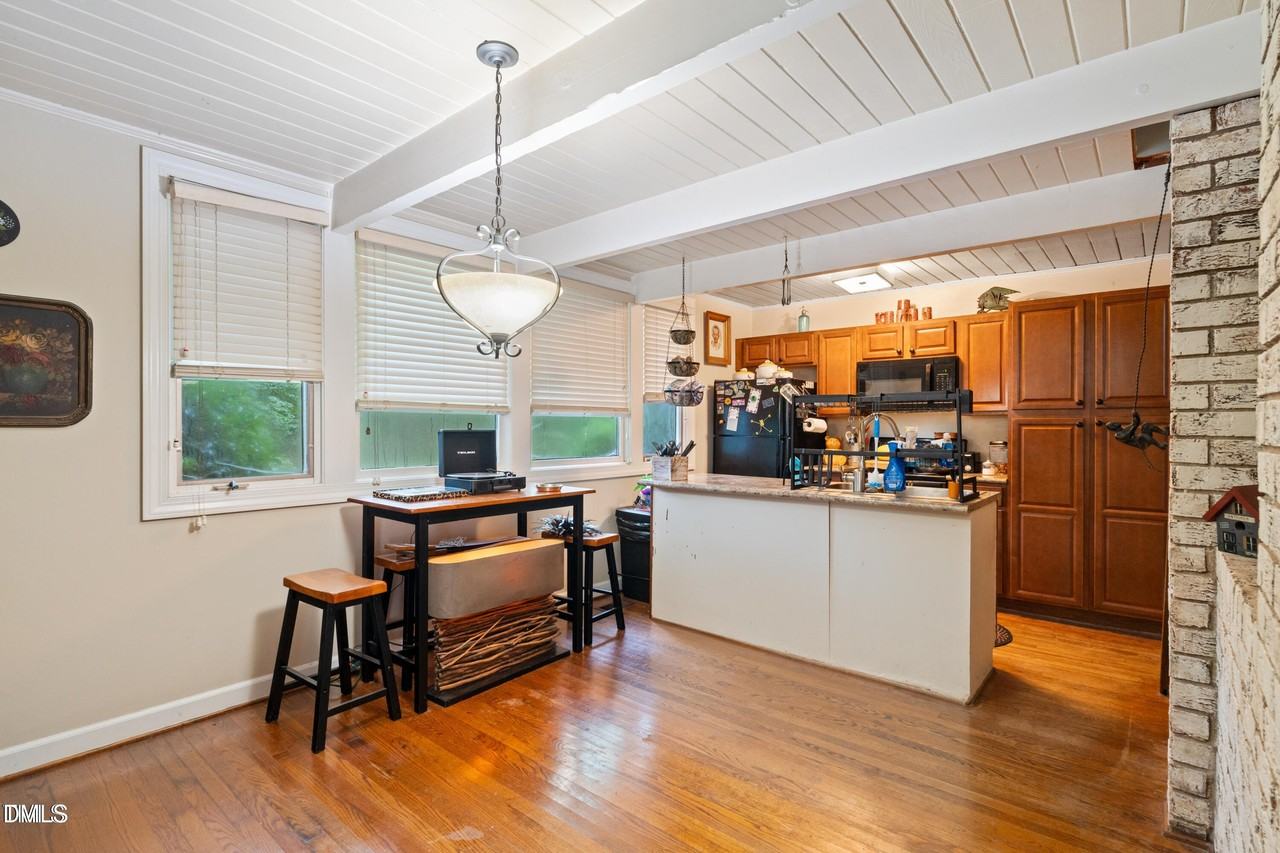 3117 Ten Ten Rd - Photo 5 of 11