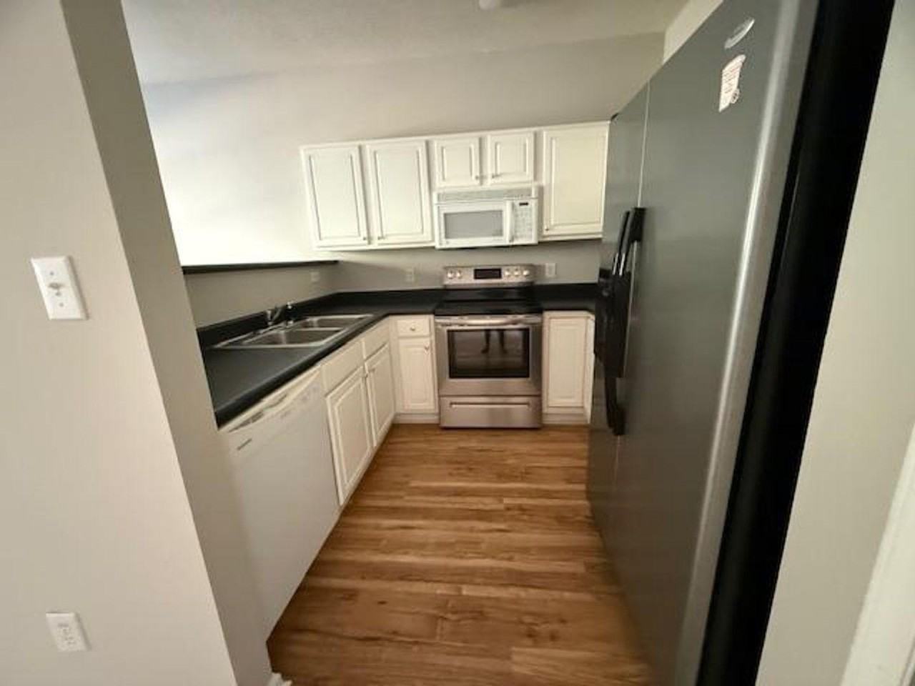 500 Misty Groves Cir - Photo 5 of 18