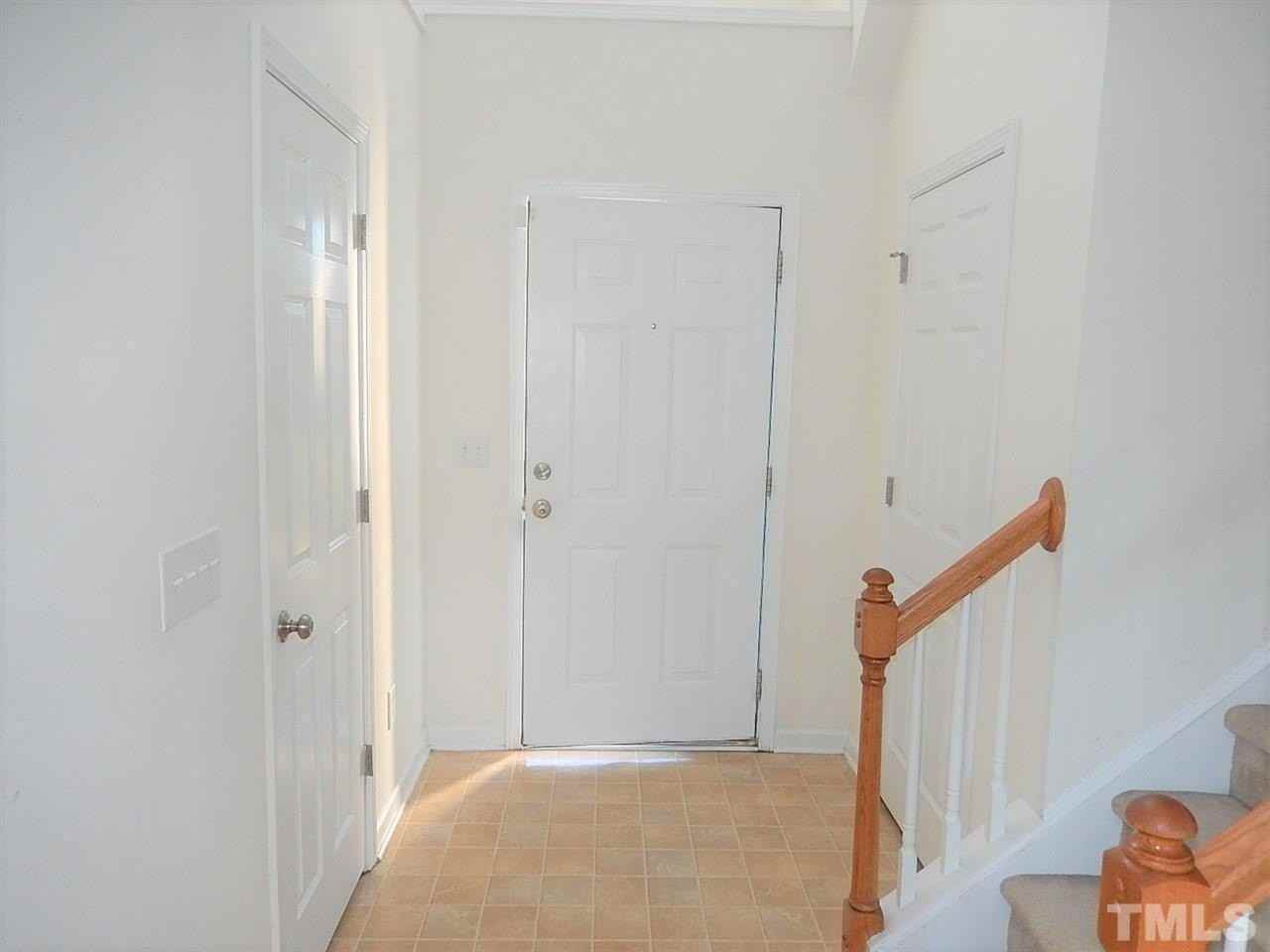 1421 Springshire Ct - Photo 2 of 29