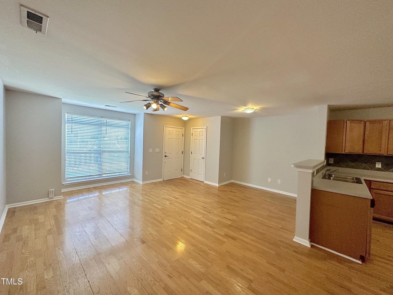 3040 Barrymore St Unit 102 #102 - Photo 5 of 18