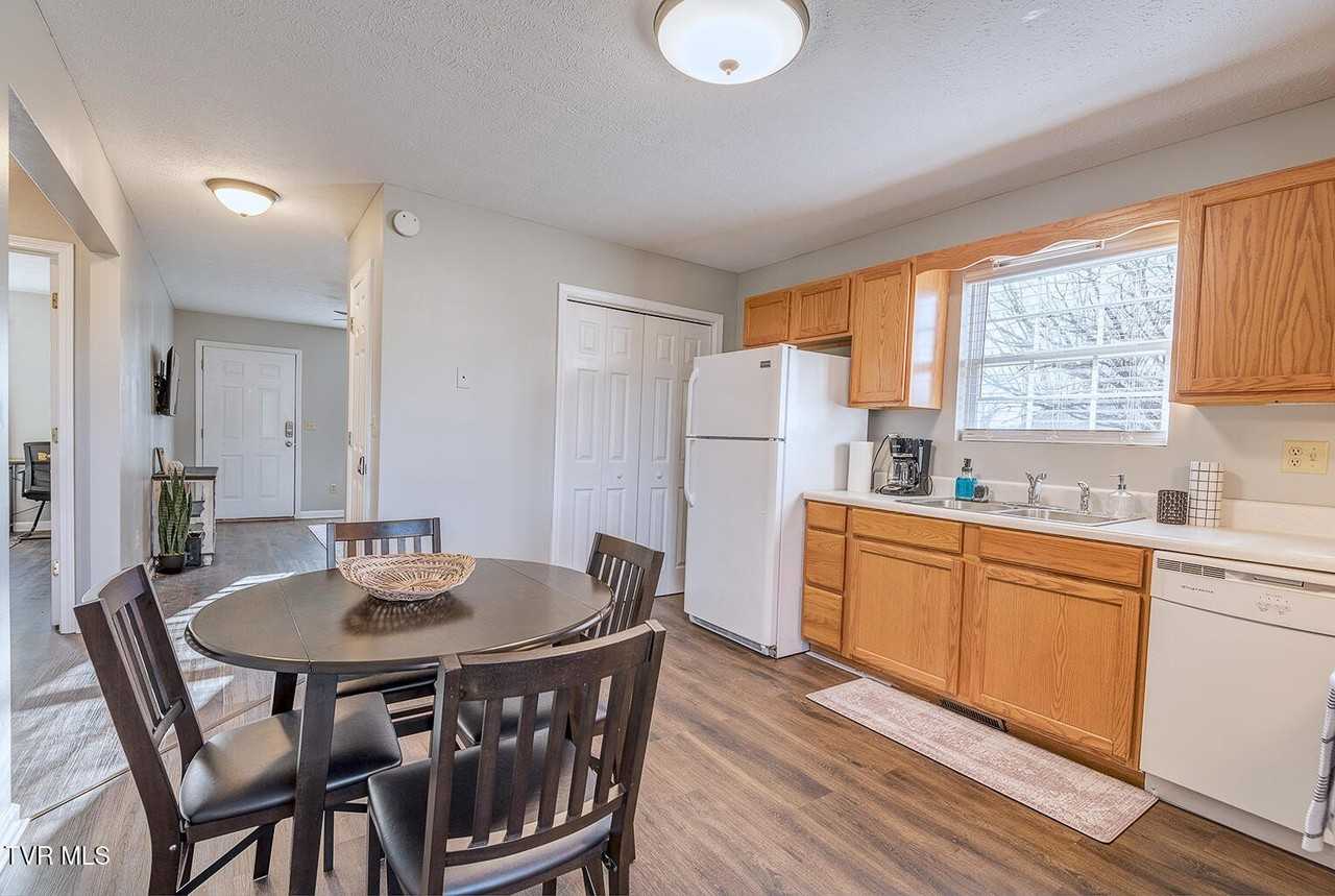 109 Midnight Dr Apt 2 #2 - Photo 6 of 17