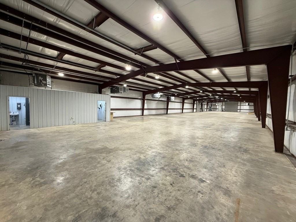 220 Miller Rd - Photo 2 of 13