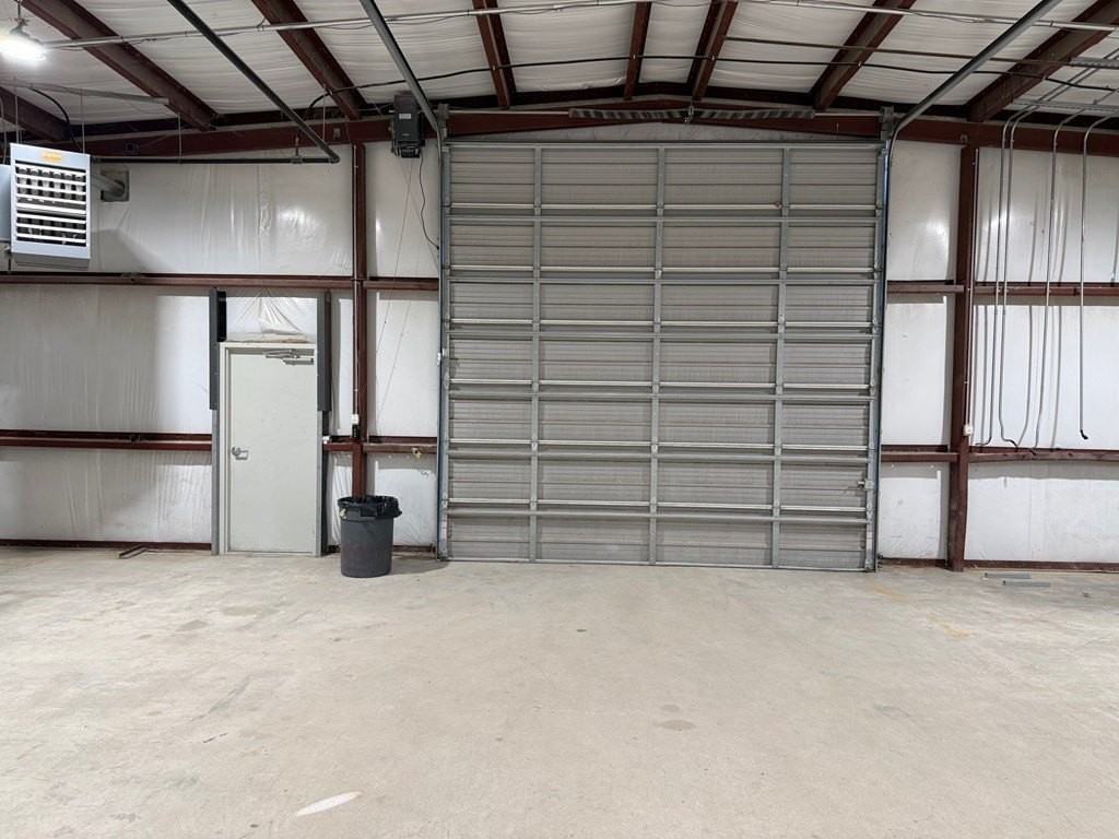 220 Miller Rd - Photo 7 of 13