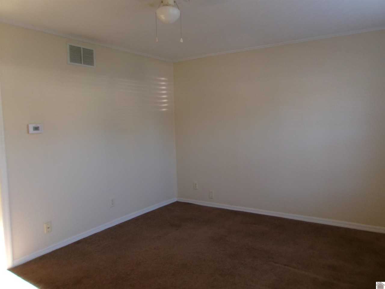 Sanders Ave - Photo 3 of 13