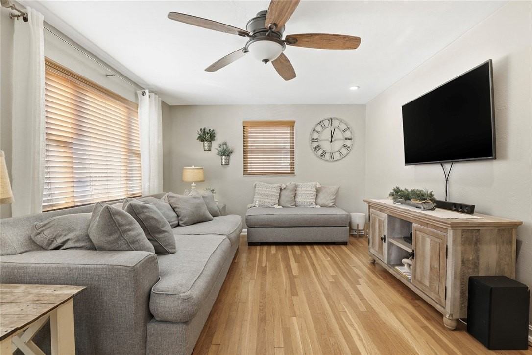 633 Moreland Dr - Photo 3 of 25