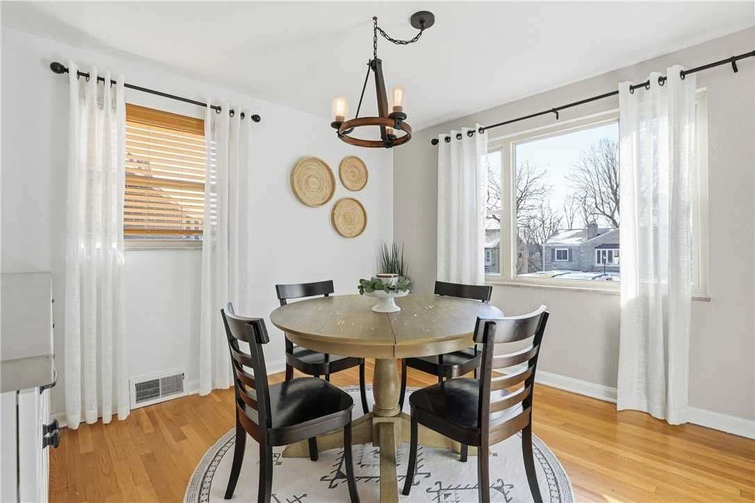 633 Moreland Dr - Photo 6 of 25