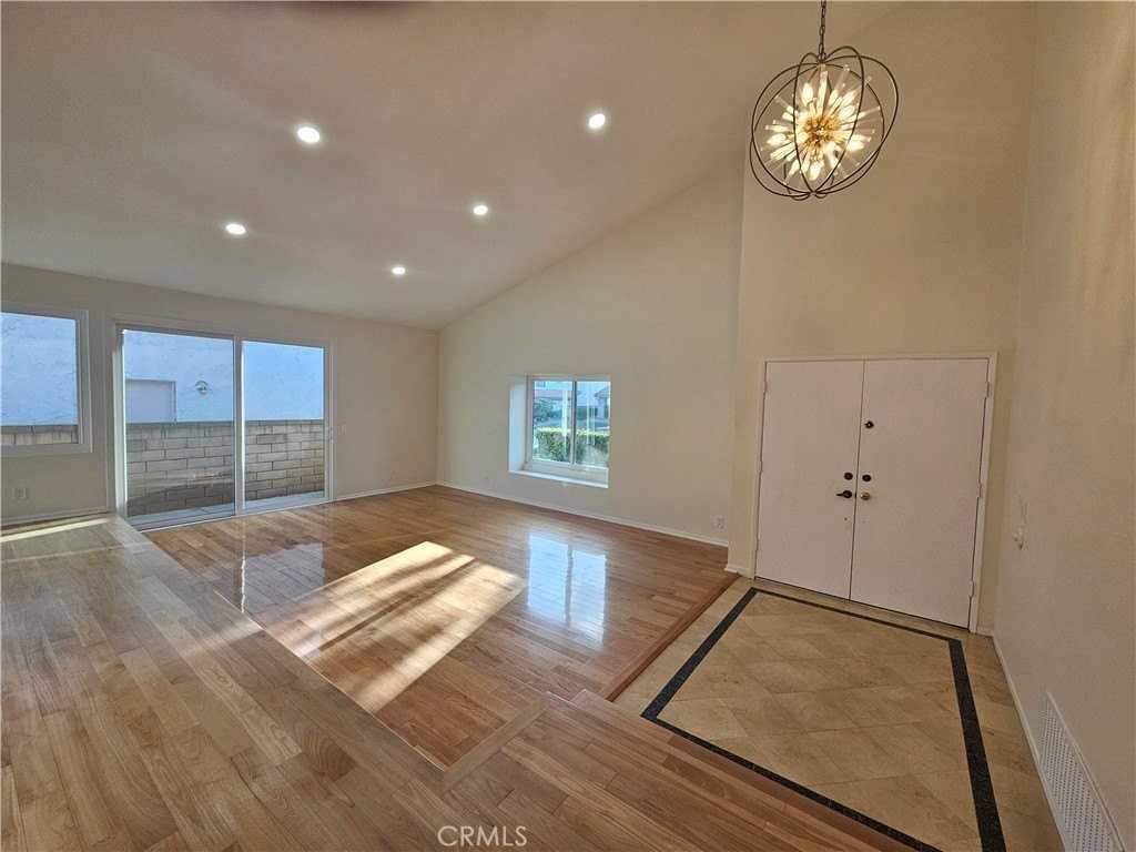 1812 Fairgreen Dr - Photo 4 of 33